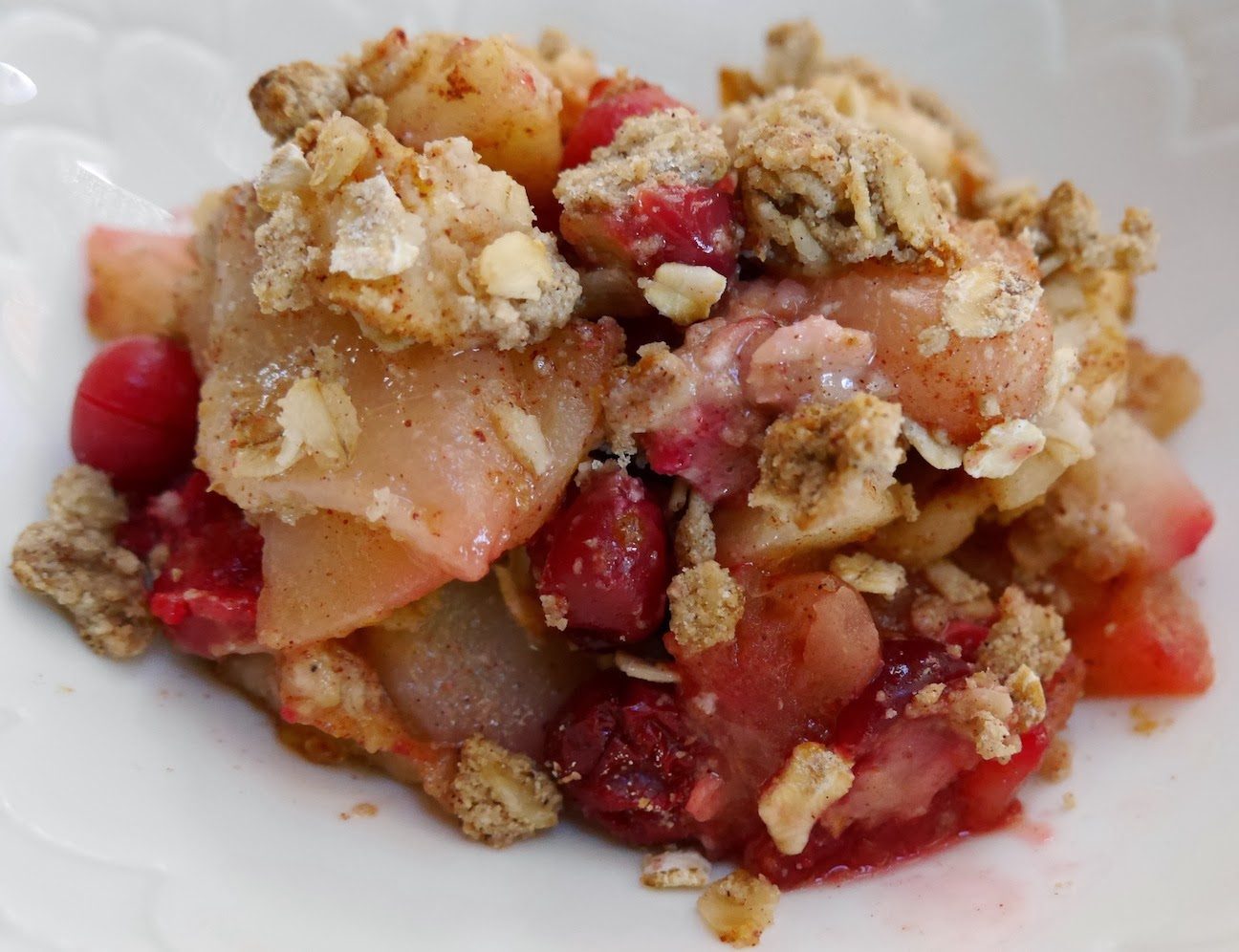 Apple, Pear, and Fresh Cranberry Crisp
