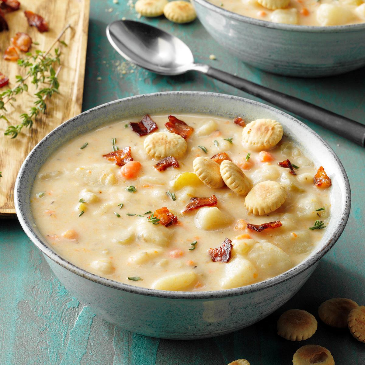 Classic Instant Pot Clam Chowder