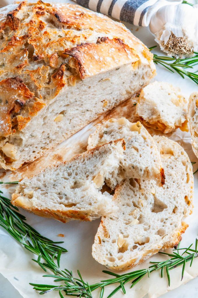 No Knead Rosemary Garlic Bread