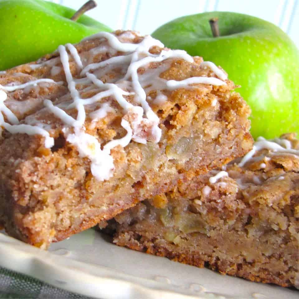 Easy and Delicious Apple Squares