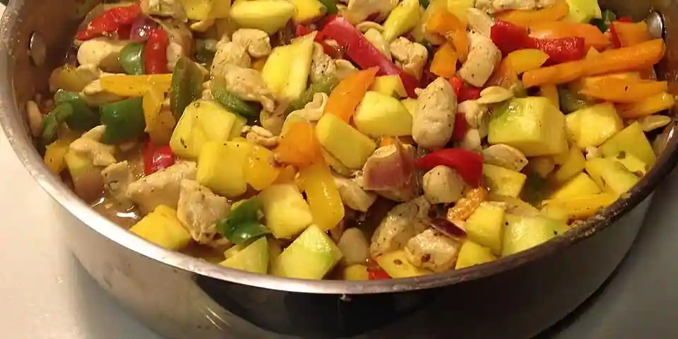 Malaysian Mango Chicken Curry