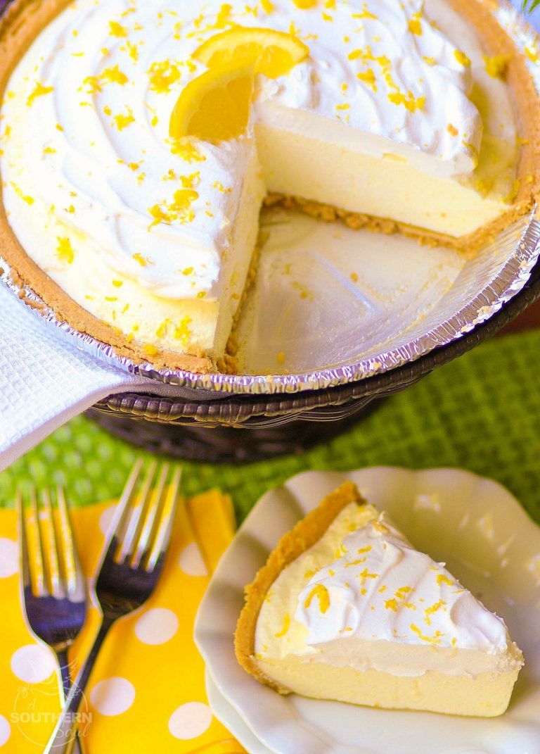 Classic Lemon Icebox Pie