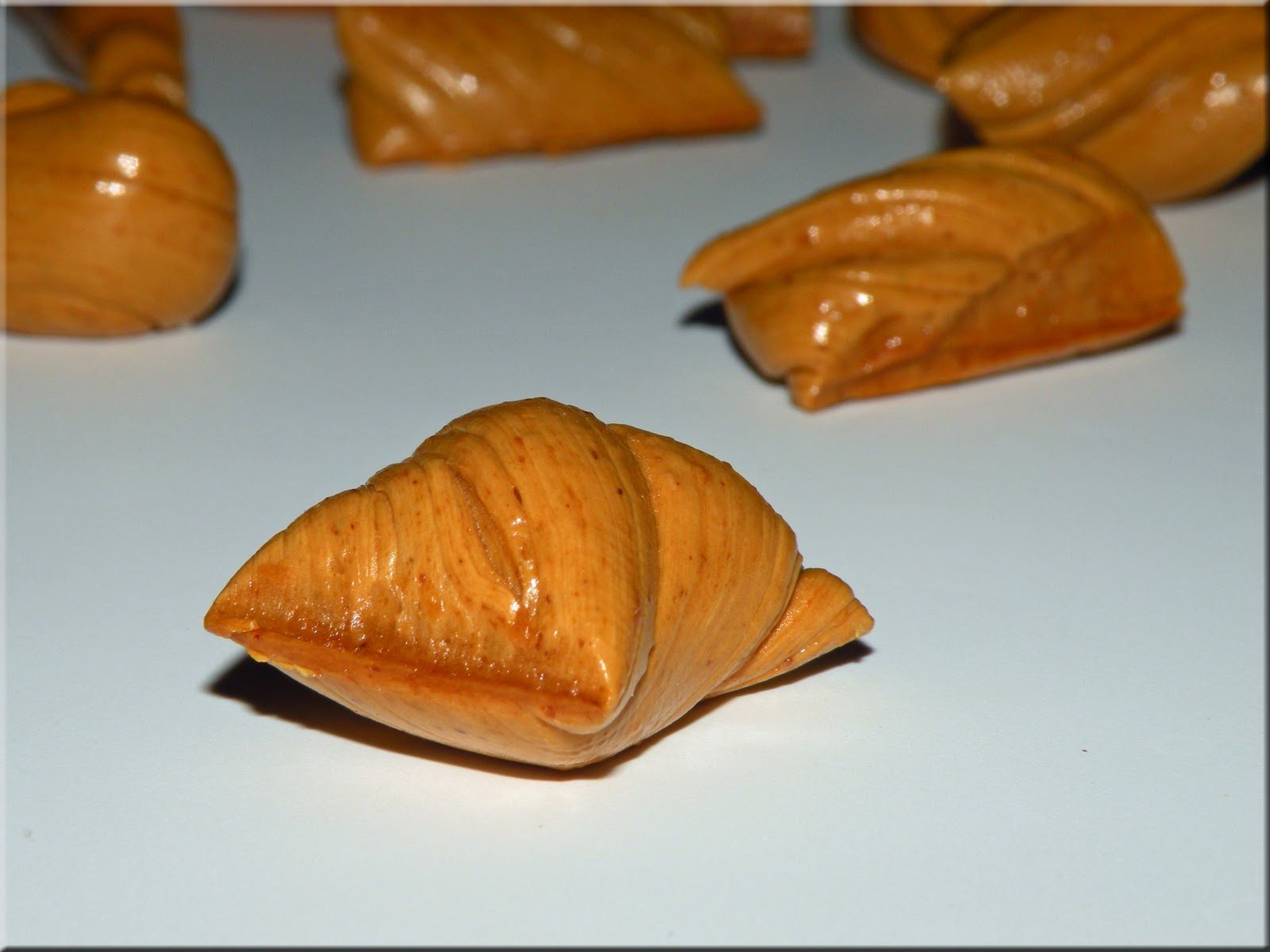 Domestic Doin's: Old Fashioned Molasses Taffy