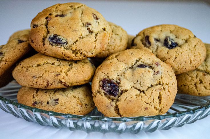 My Mother's Jumbo Raisin Cookies