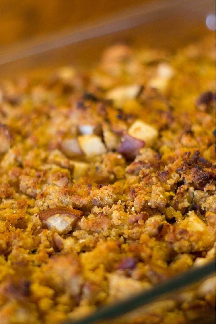 Apple Pecan Cornbread Dressing