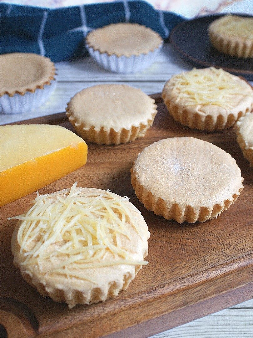 Mamon - Filipino Mini Sponge Cakes