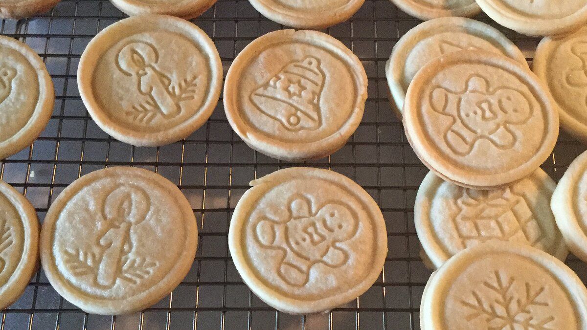 Ceramic Mold Cookies