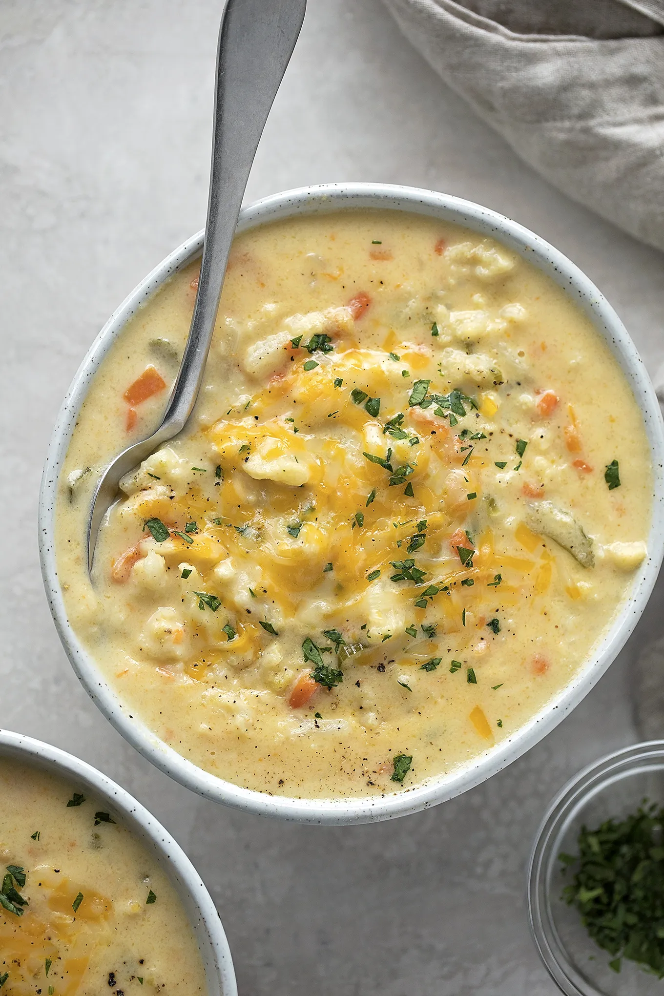 Cheesy Cauliflower Soup