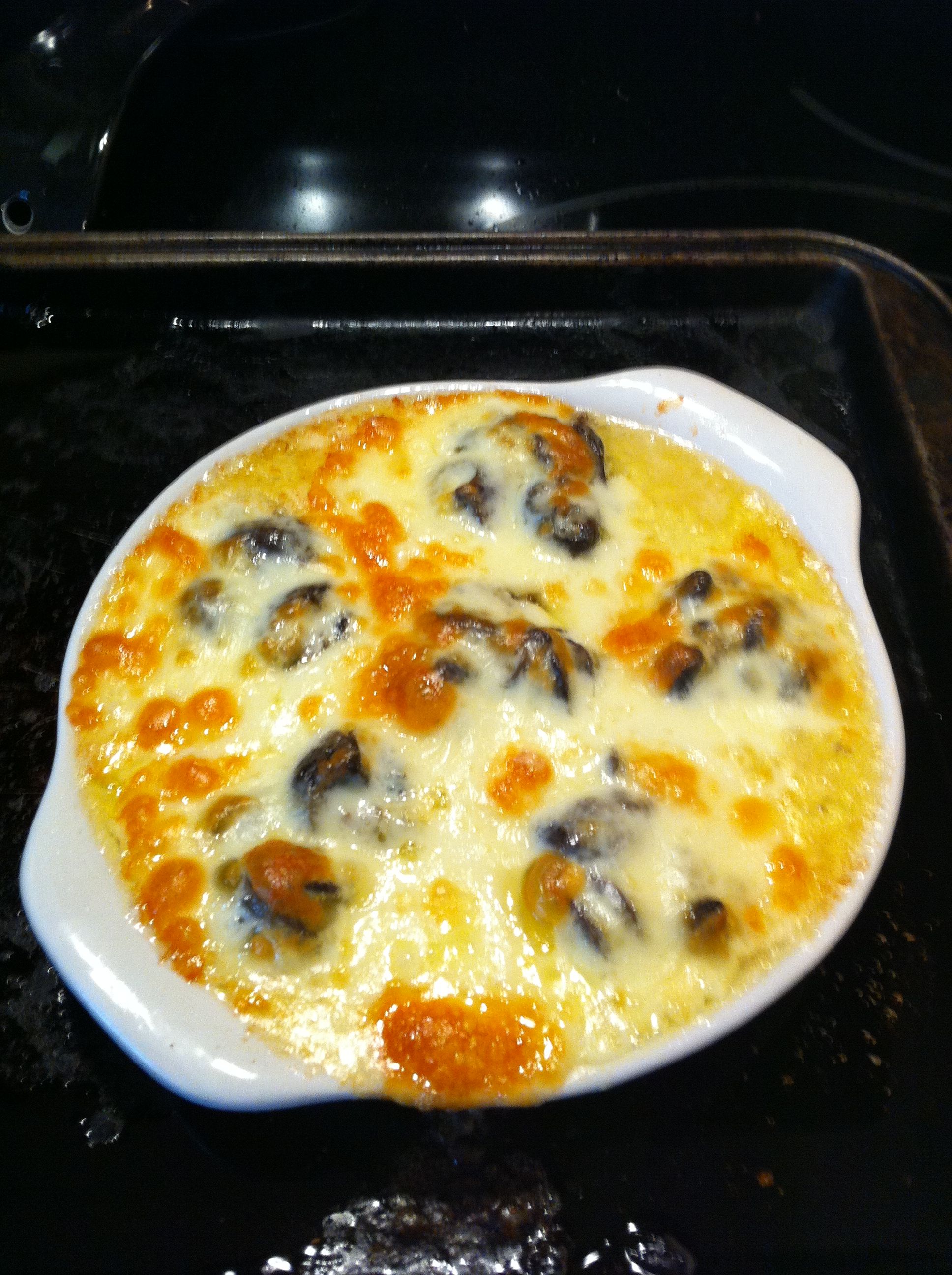 Garlic Butter Cheese Escargot