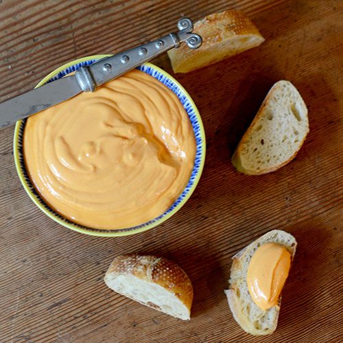 Roasted Garlic Tyrokavteri