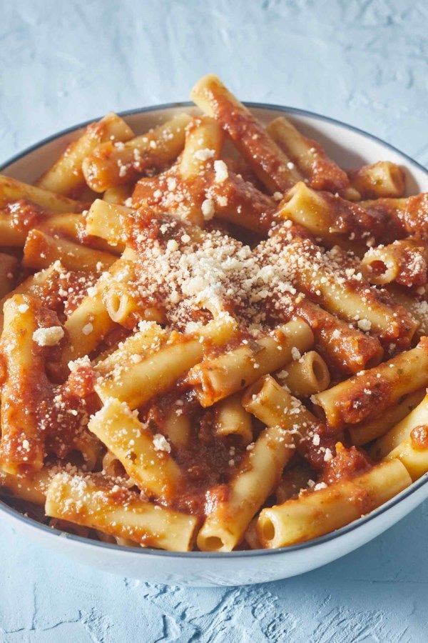 Ziti with Tomato-Pesto Sauce