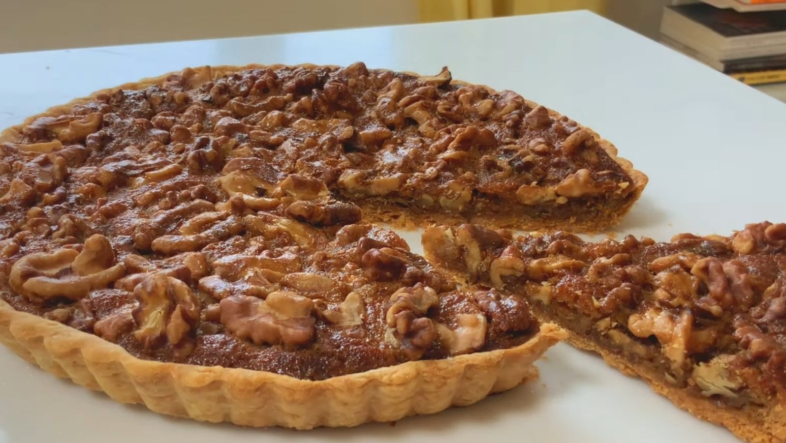 English Walnut Pie Recipe Image