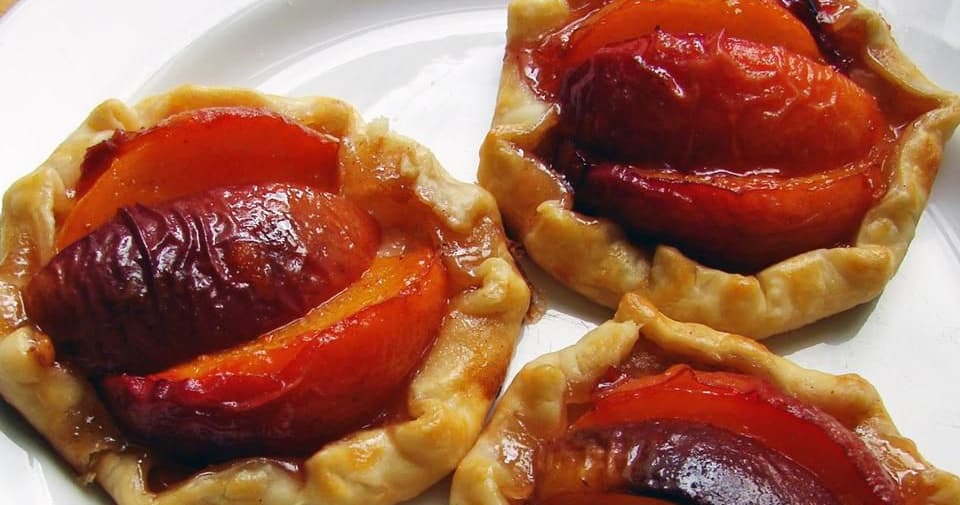 Chef John's Peach Tartlets