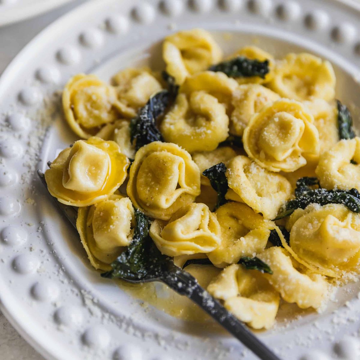 Cheese Tortellini in Garlic Butter Sauce