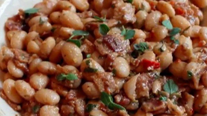 Bacon and Cranberry Bean Ragout