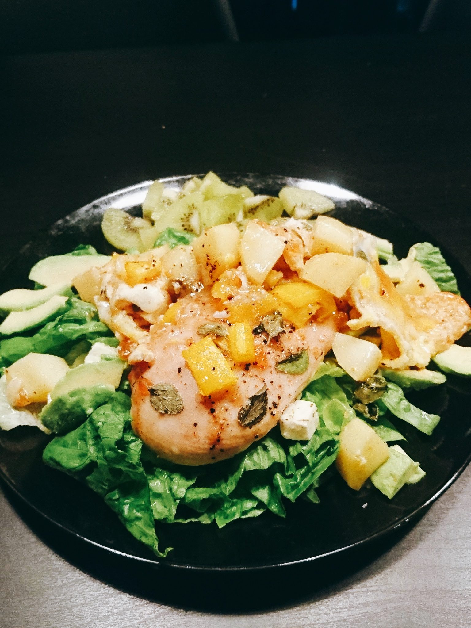 Mango chutney chicken breast with greens