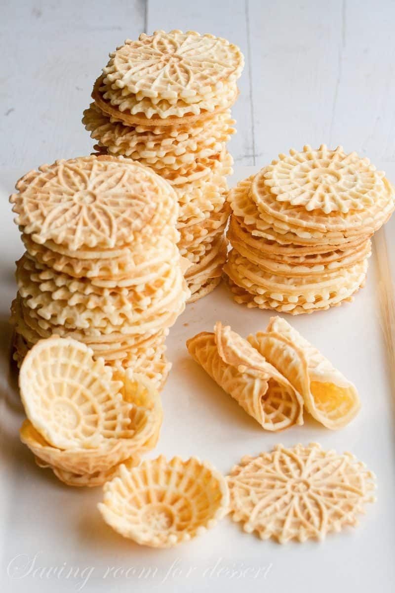Pizzelles - Delicious waffle cookies