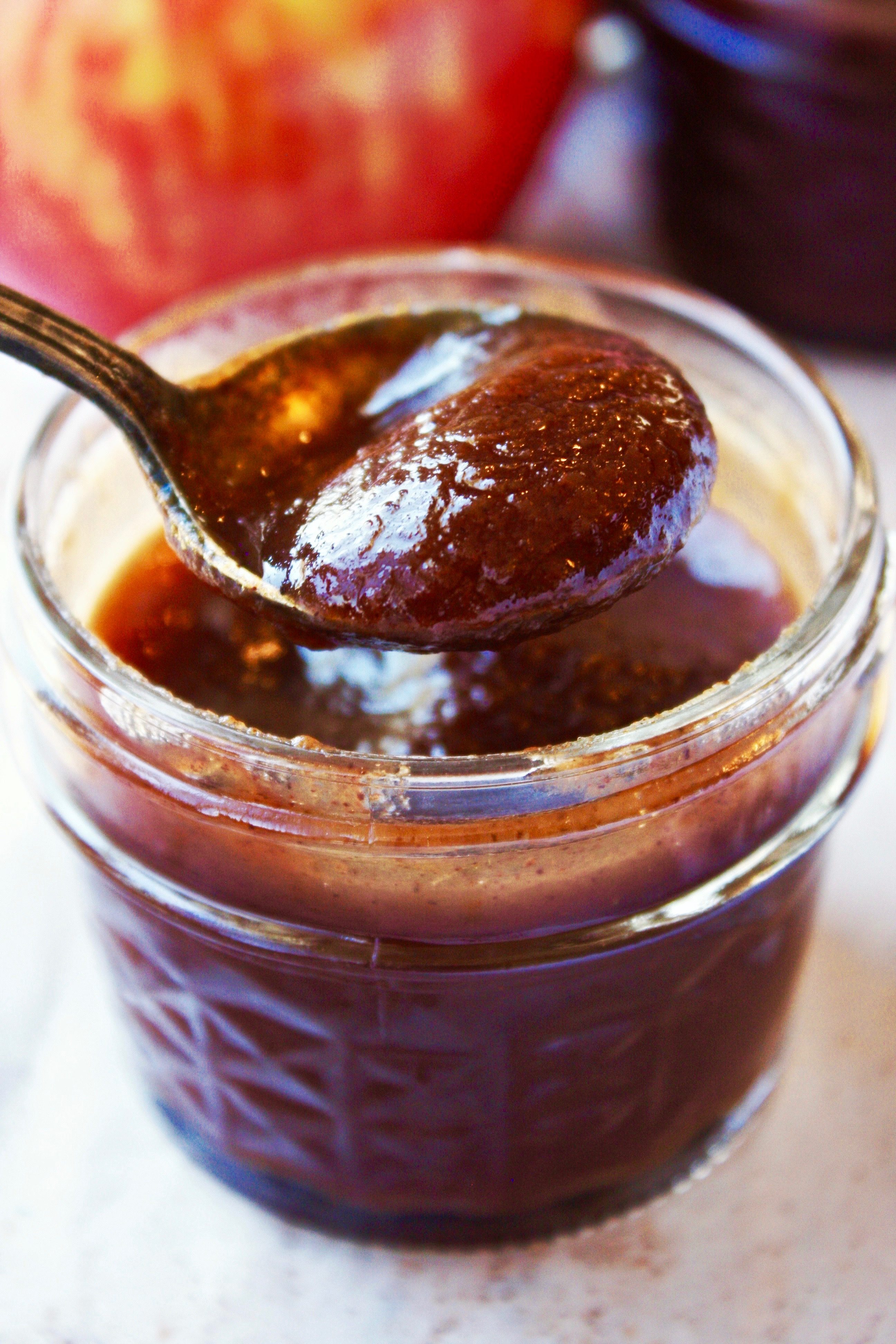 Overnight Slow Cooker Apple Butter