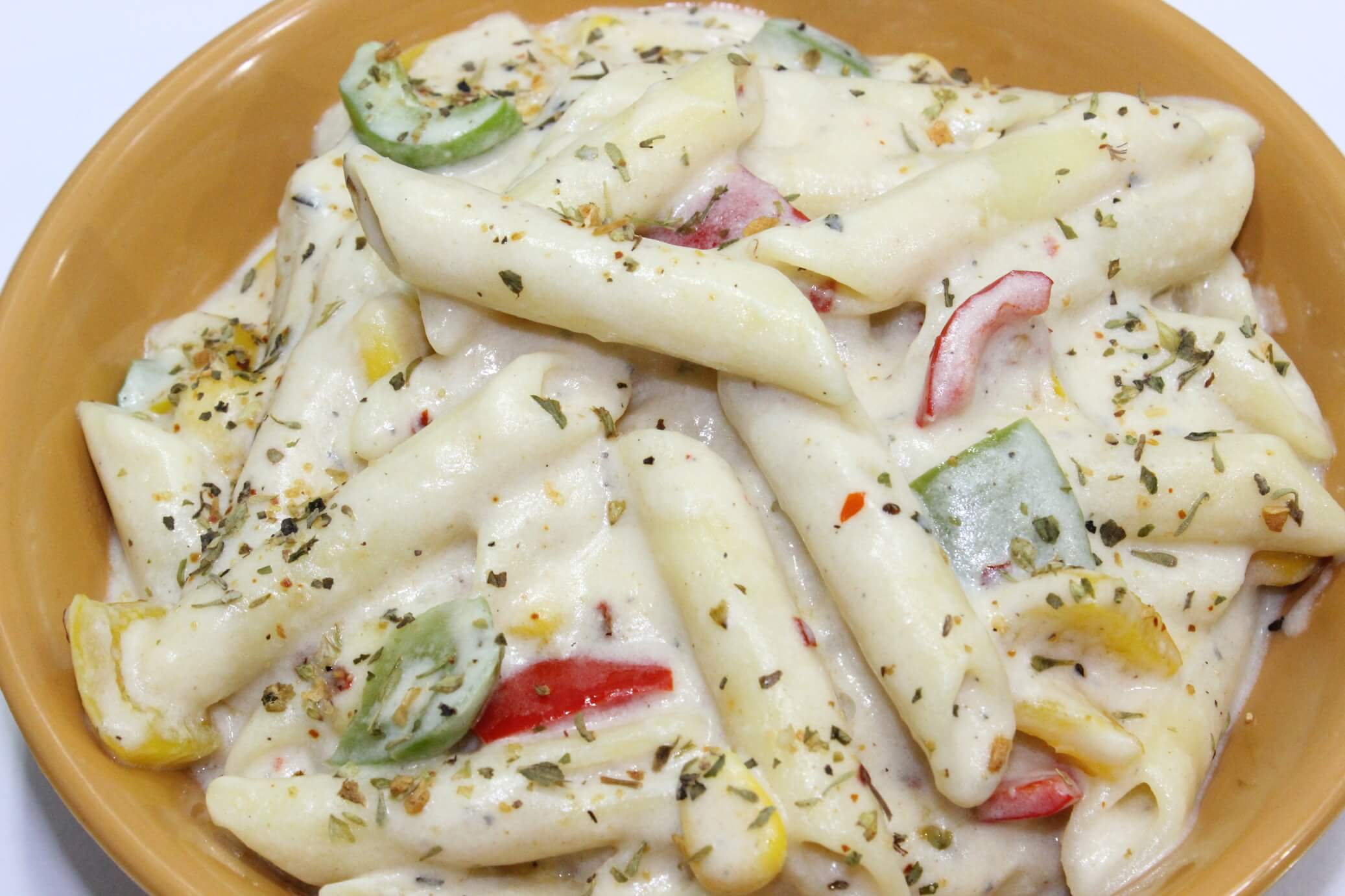 Delicious White Sauce Pasta