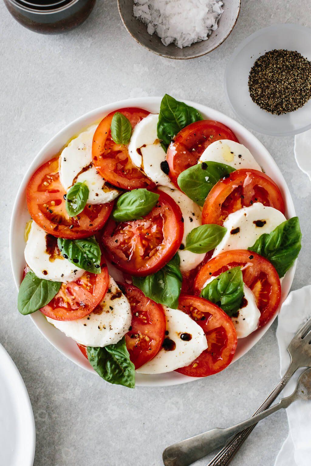 Easy Caprese Salad