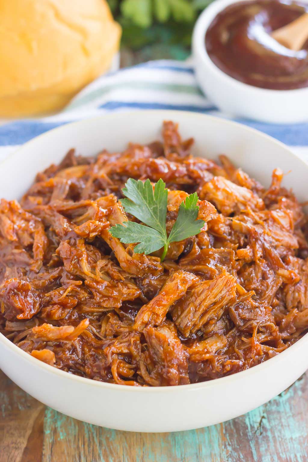 Slow Cooker Barbecue Pulled Pork - Pumpkin 'N Spice