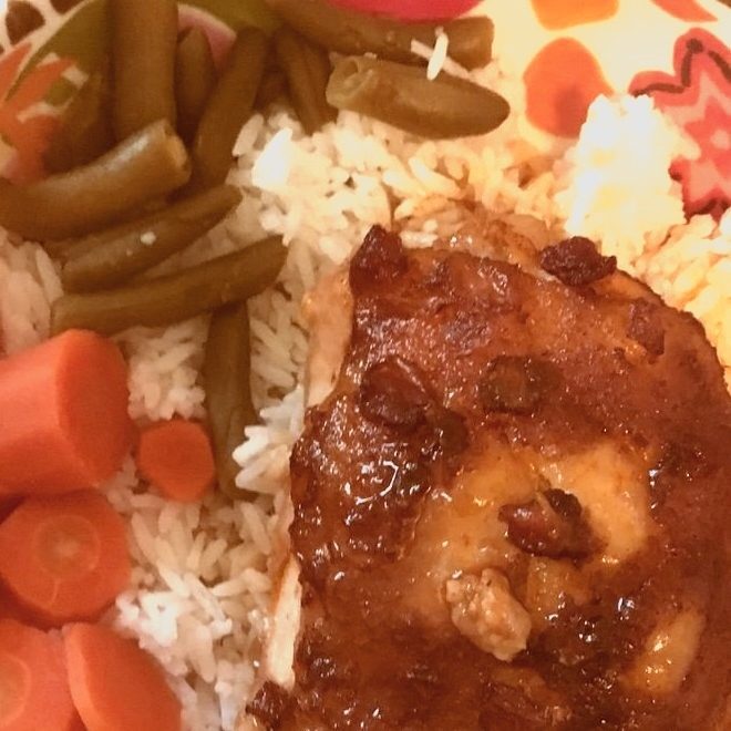 Yummy Baked Chicken Thighs in Tangy Sauce