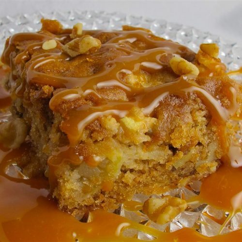 Easy Fresh Apple Walnut Cake