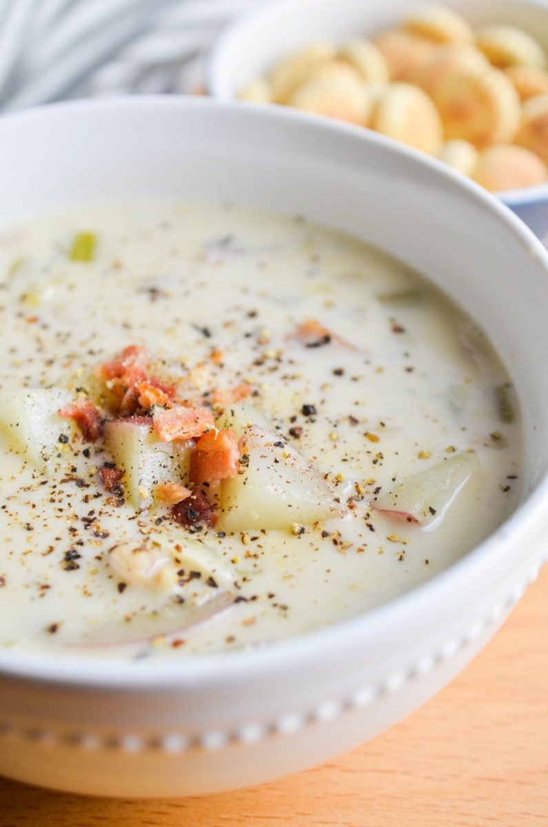 Creamy New England Clam Chowder