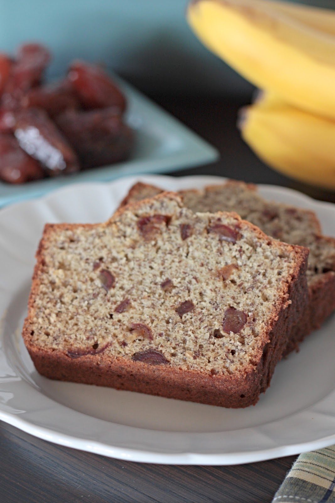 Delicious Banana-Date Flaxseed Bread