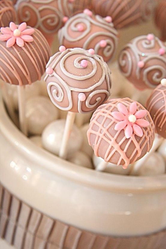 Fancy cake pops