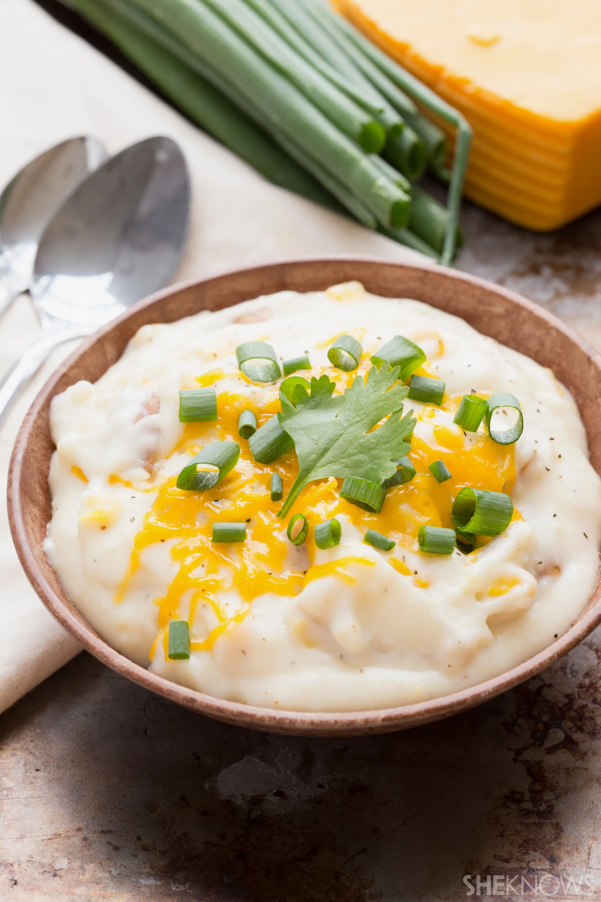 Slow cooker creamy potato soup