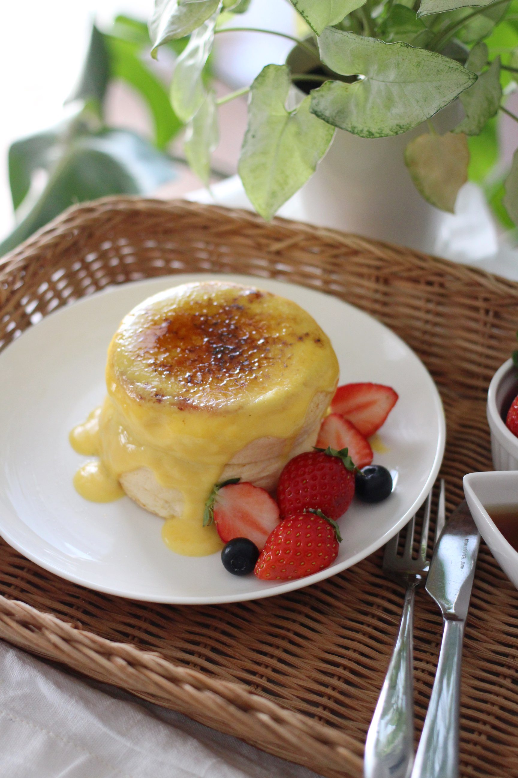 Delicious Crème Brûlée Souffle Pancakes
