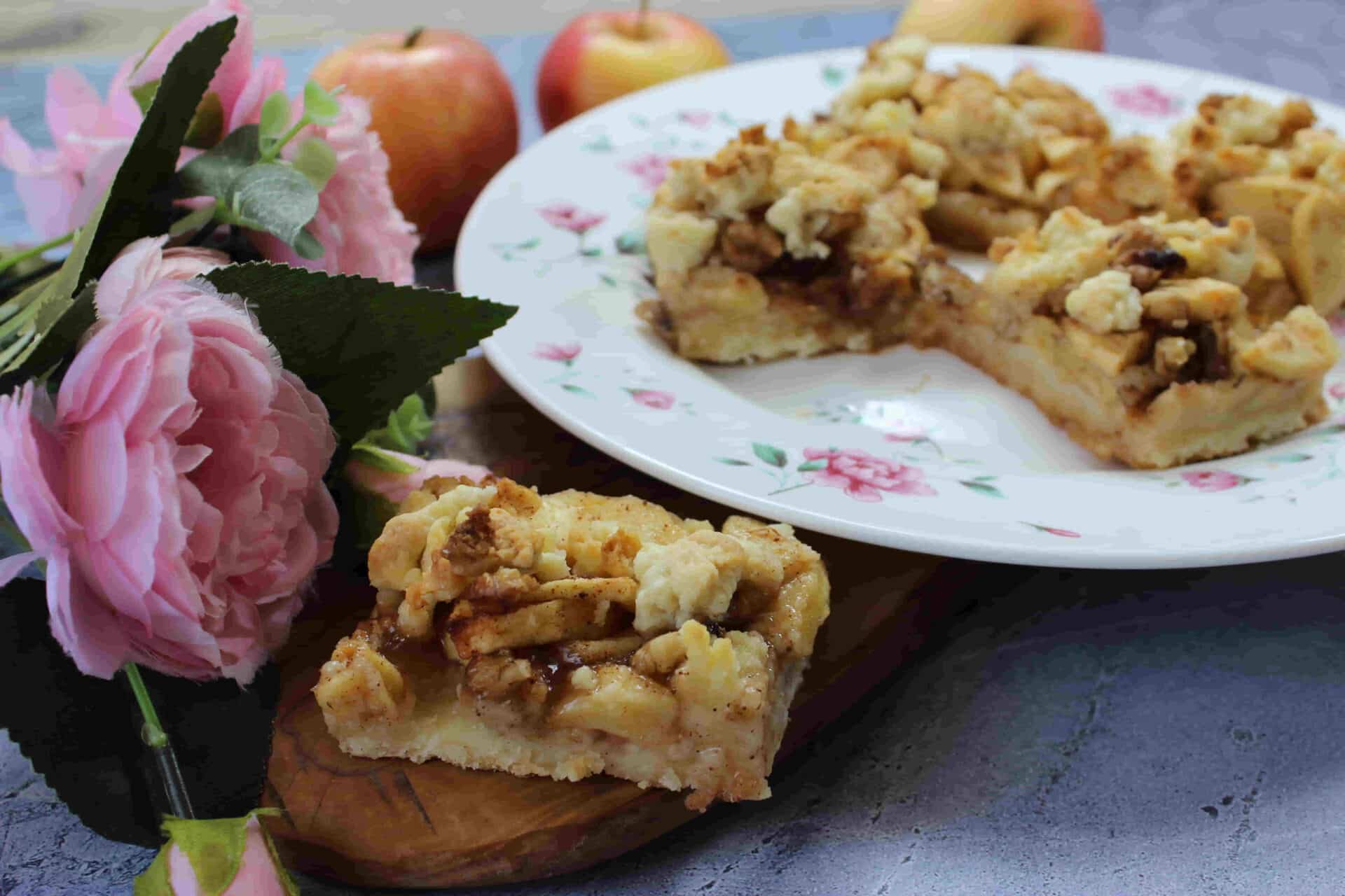 Delicious Apple Pie Bars