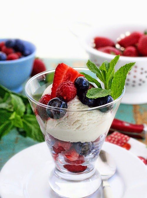 Vanilla Berry Parfaits