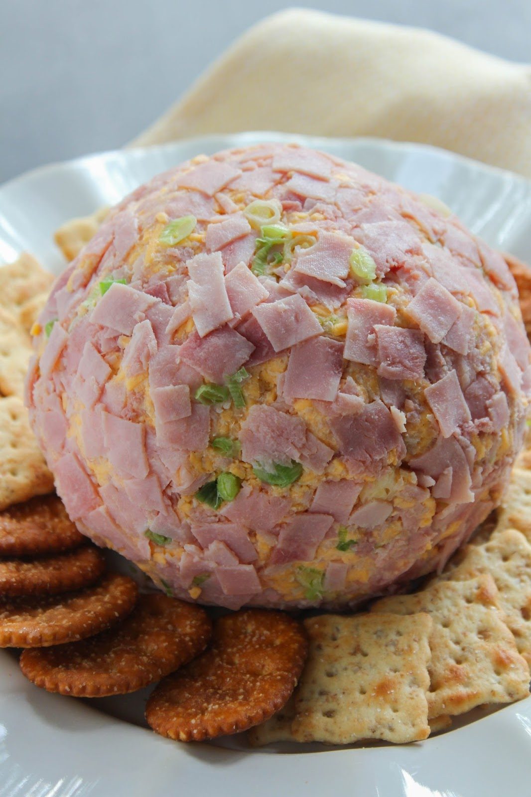 Ham & Cheddar Cheese Ball