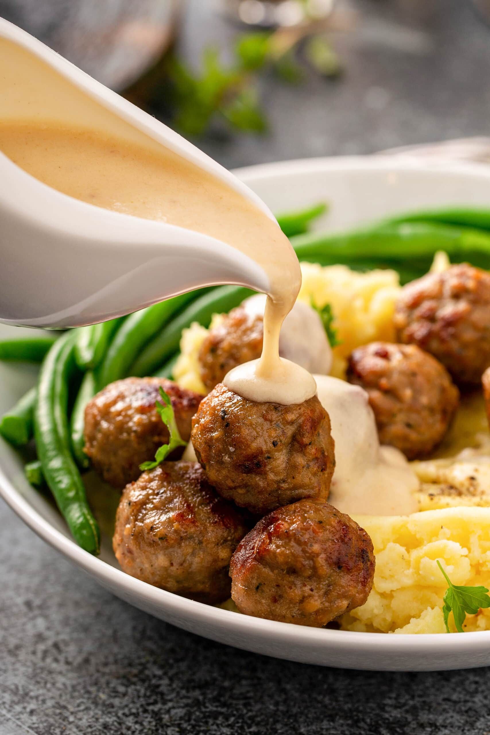 Easy Swedish Meatballs with Creamy Sauce