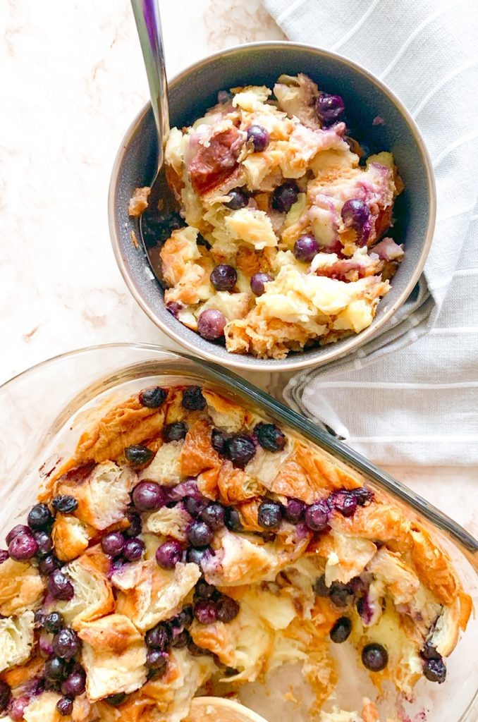 6-Ingredient Vegan Bread Pudding