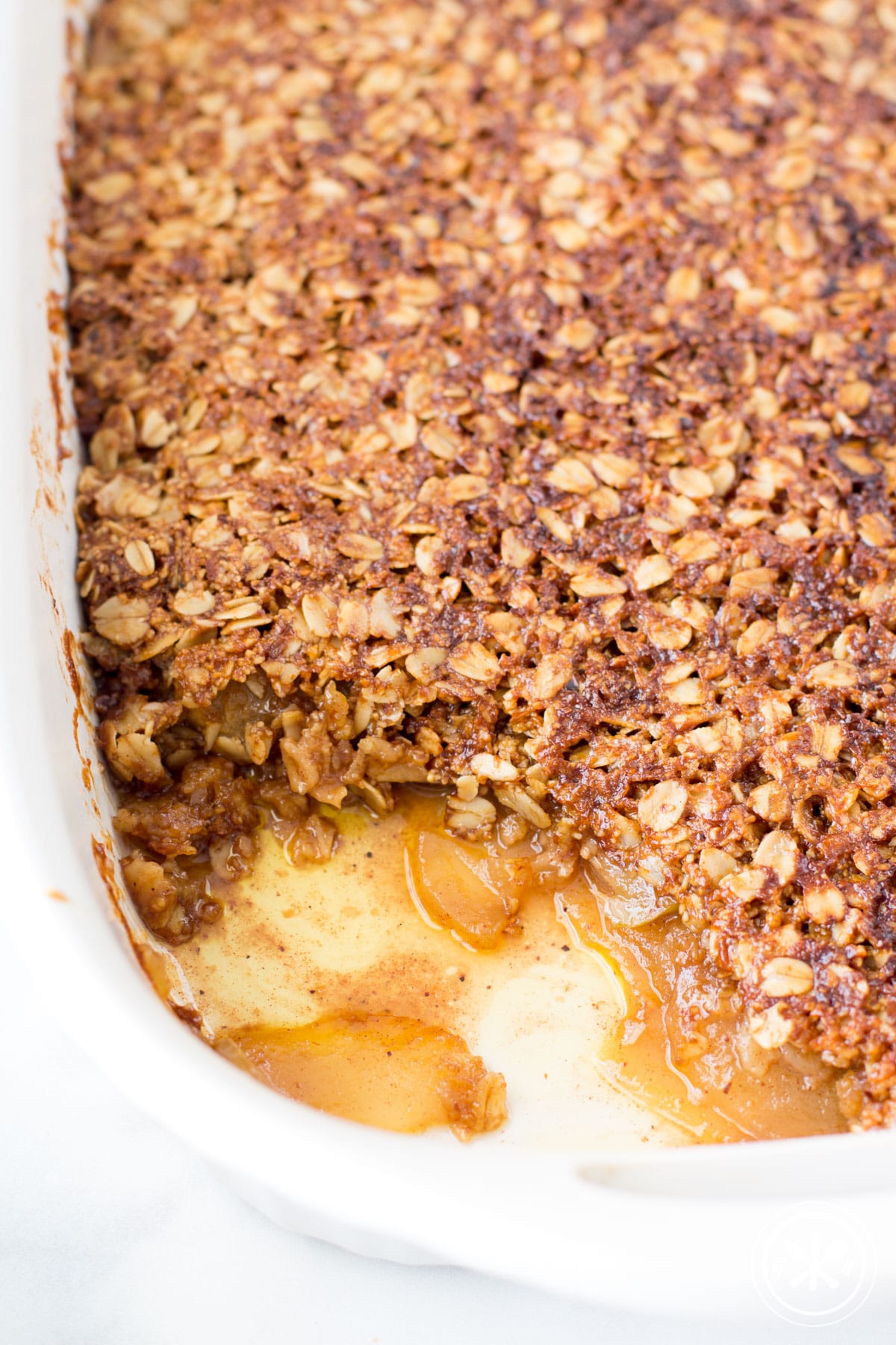 Gluten Free Apple Crisp with Oatmeal Topping - Hungry Hobby