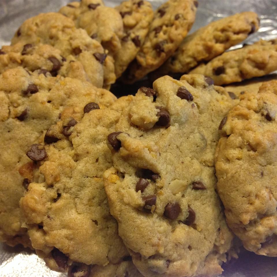 Crunchy Chocolate Chippers - Crispy chocolate chip cookies
