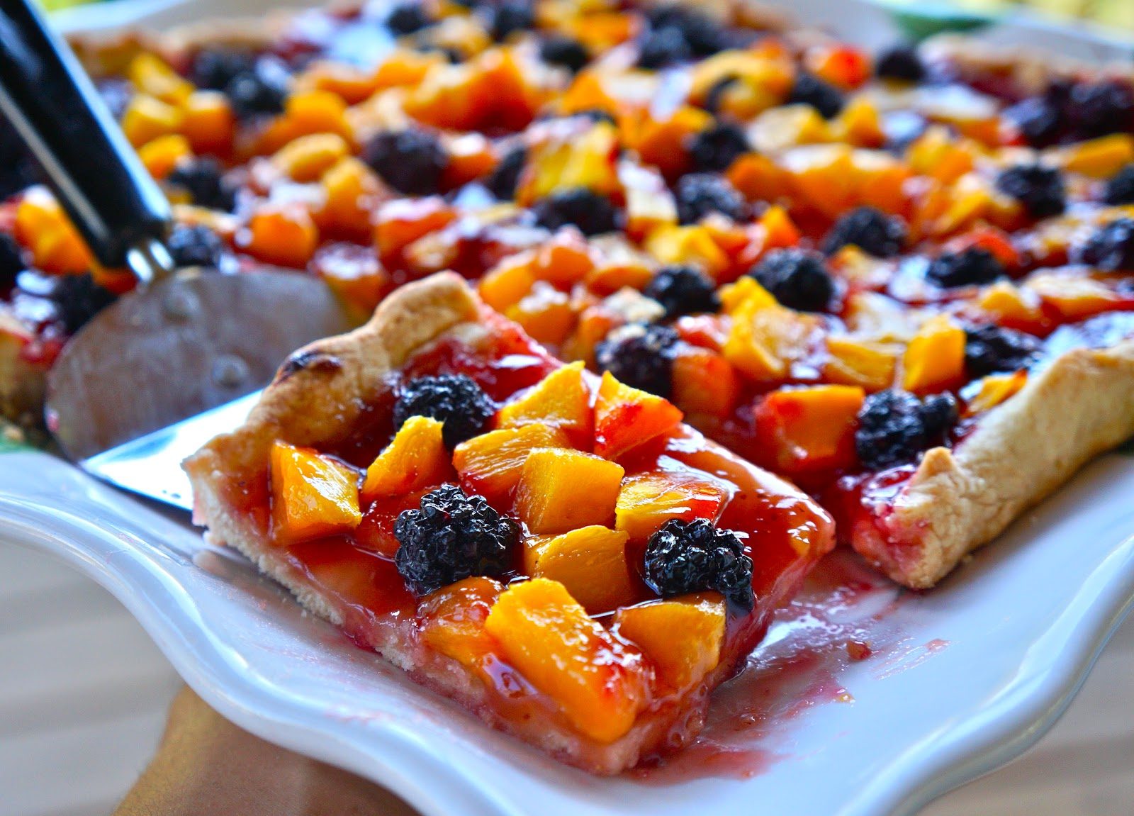 Mango blackberry tart