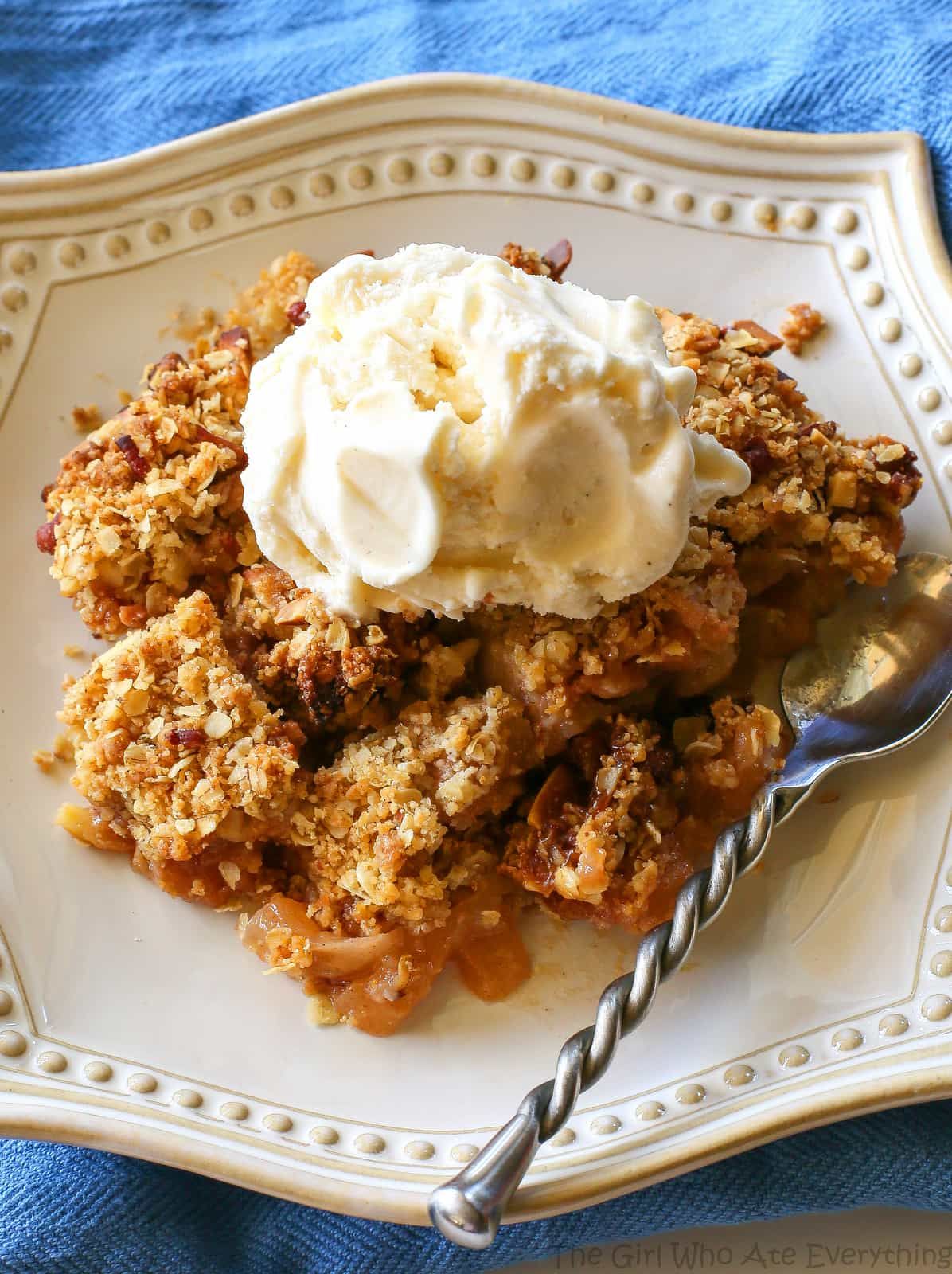 Butterscotch Apple Pecan Cobbler