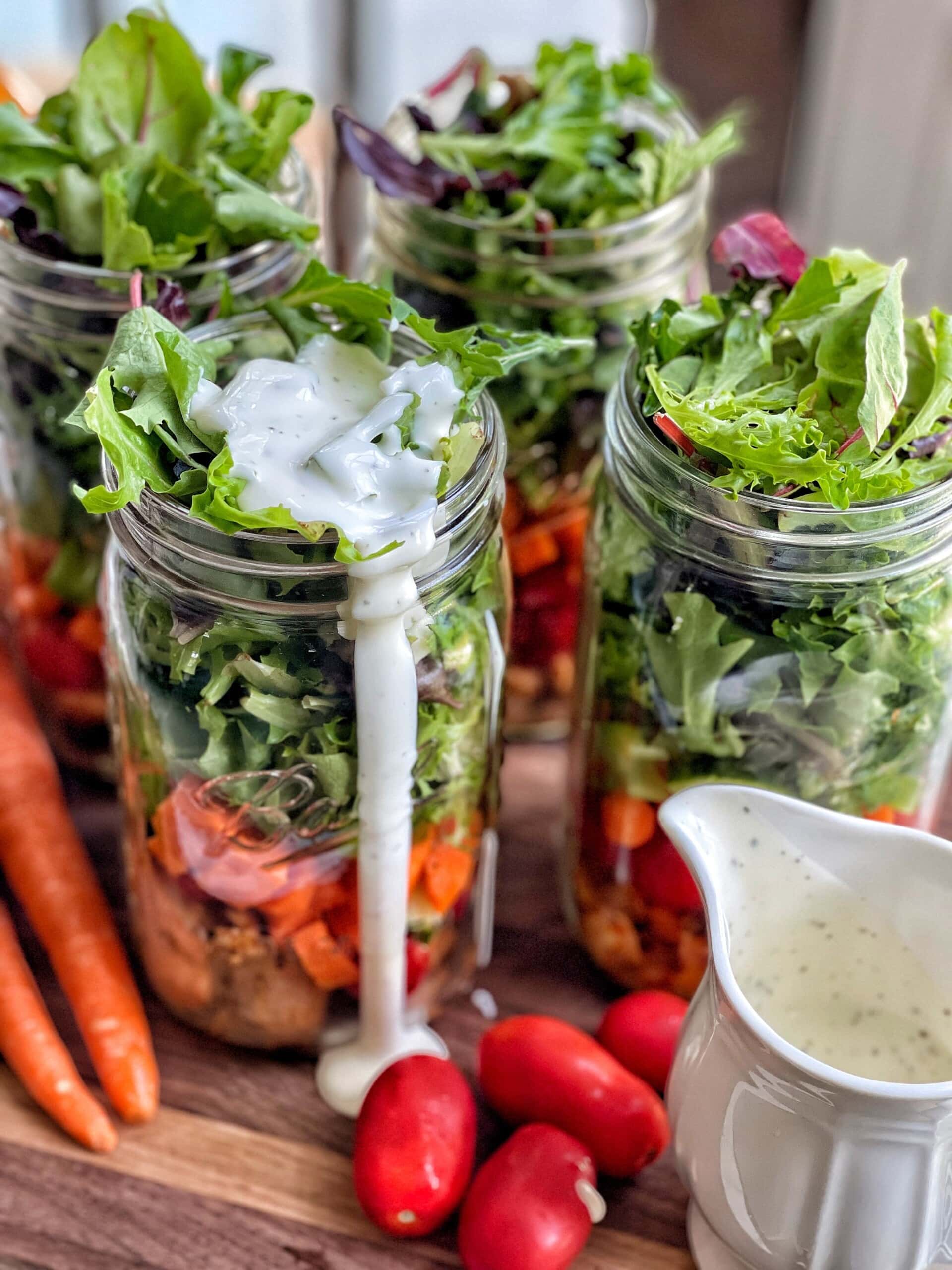 Healthy Buffalo Ranch Chicken Mason Jar Salad