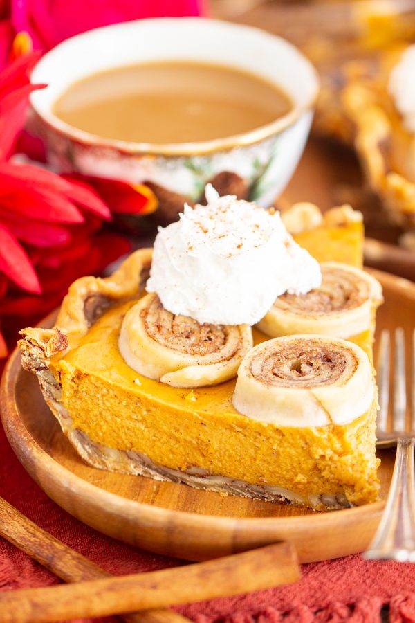 Cinnamon Roll Crust Pumpkin Pie