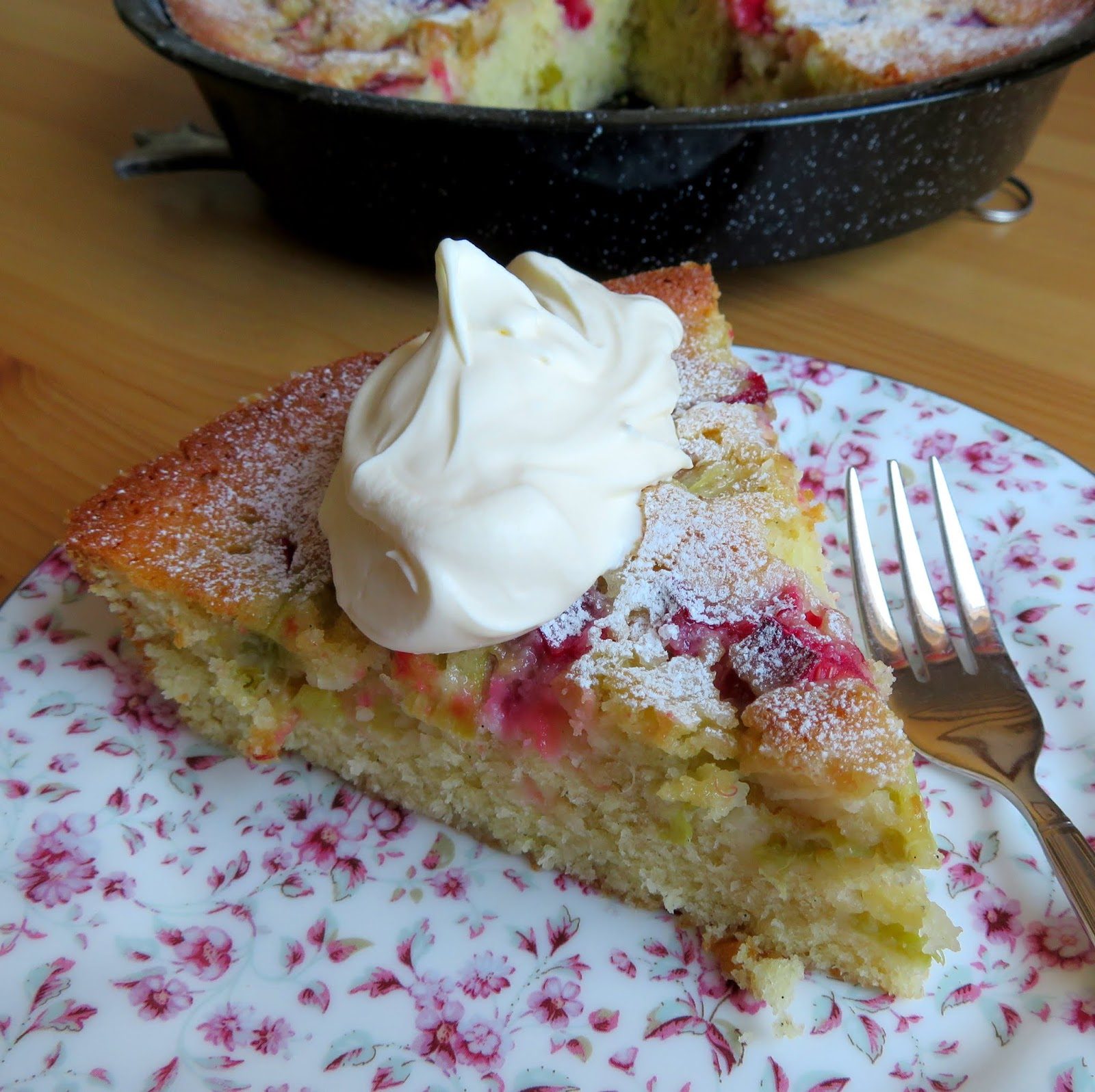 Delicious Rhubarb Cake