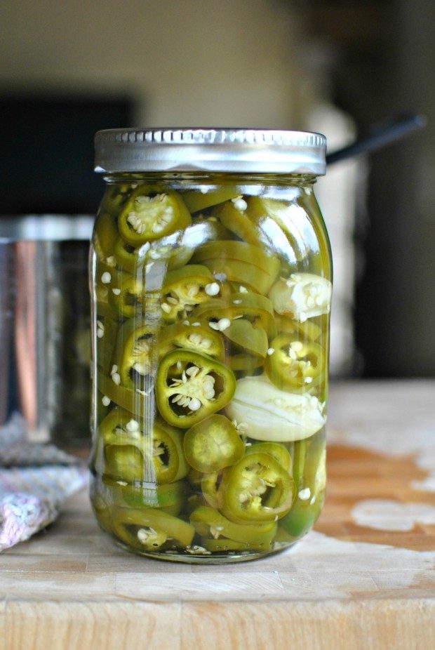 Easy Homemade Pickled Jalapeños