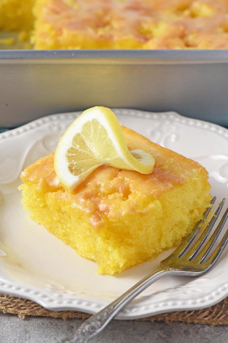 Delicious Lemon Sheet Cake
