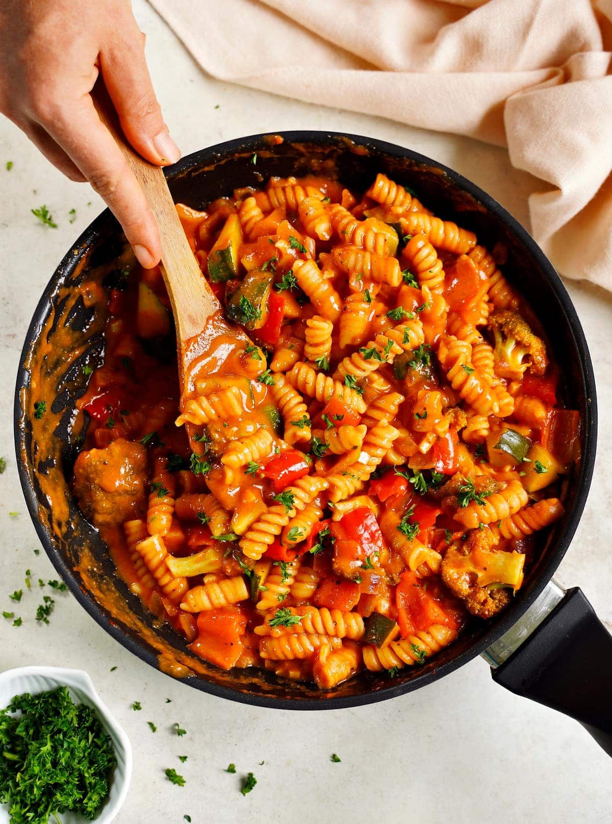 One Pot Pasta: Easy Vegan 20 Minute Dinner - Elavegan