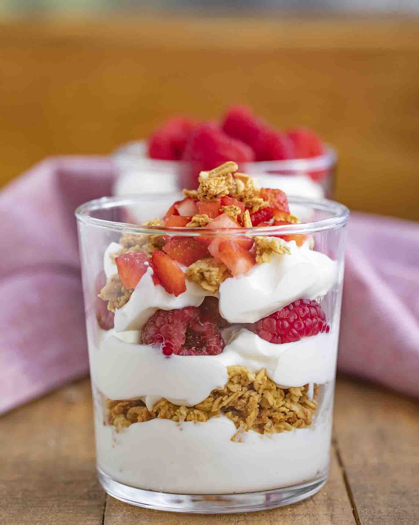 Yogurt parfait with fruits and granola