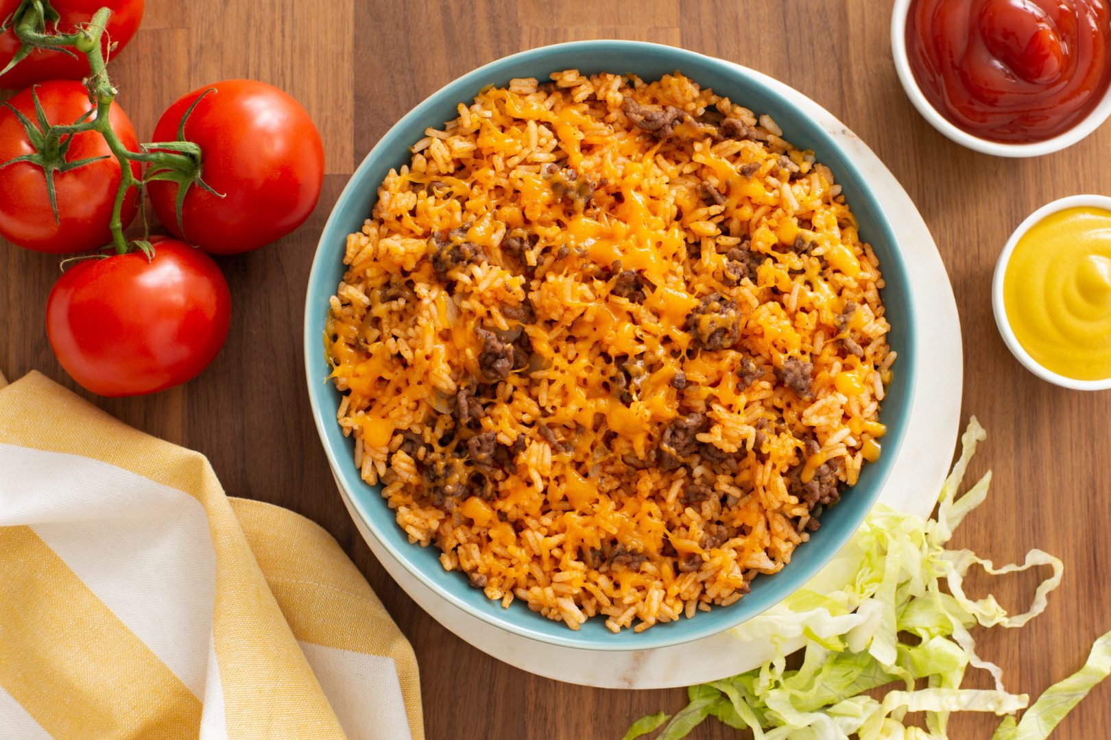 Cheeseburger Rice with Cheddar and Beef