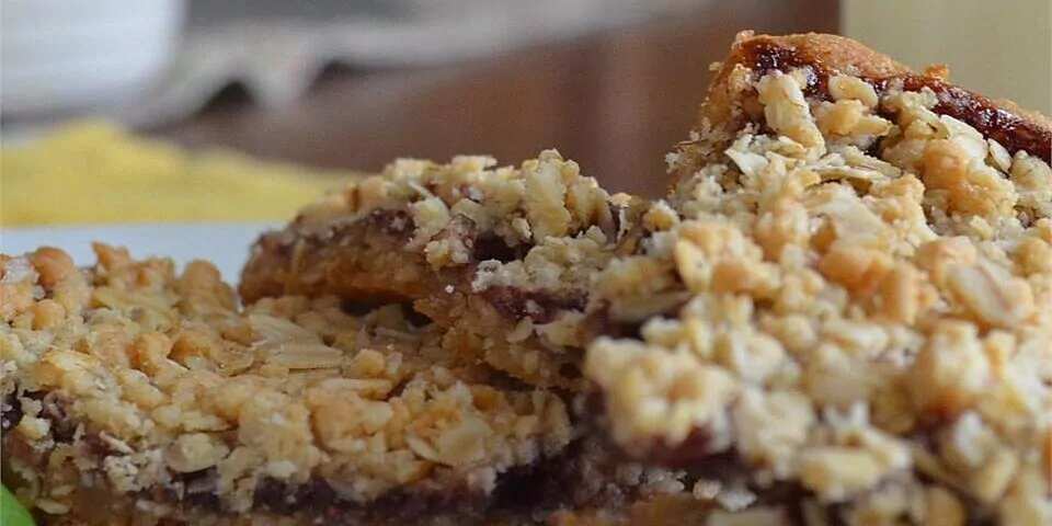 Grandmas Raspberry Bars